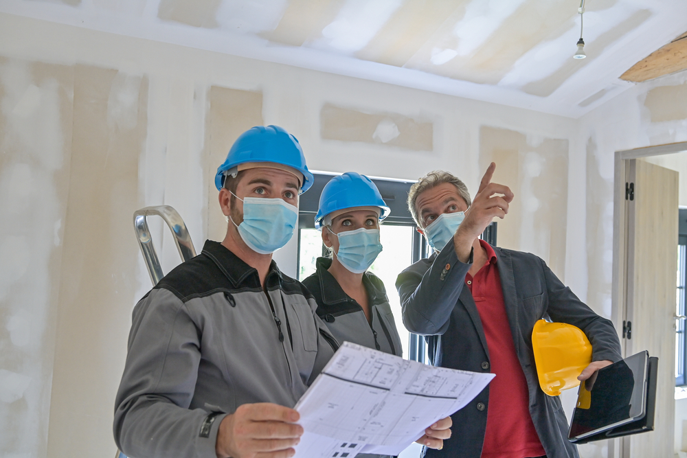 Réunion sur un chantier